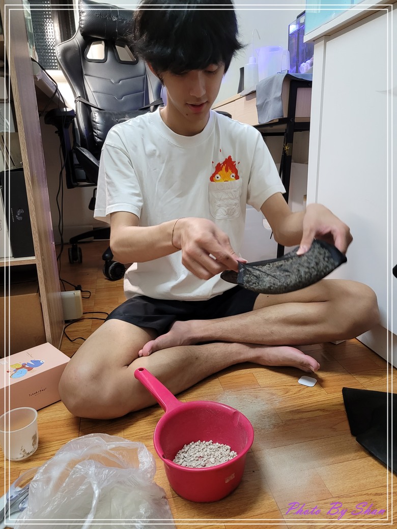 暑假家庭好幫手-LG A9X-Steam 乾濕全能無線吸塵器-All in one一台搞定吸塵、拖地再加自動集塵,真是好神器!!