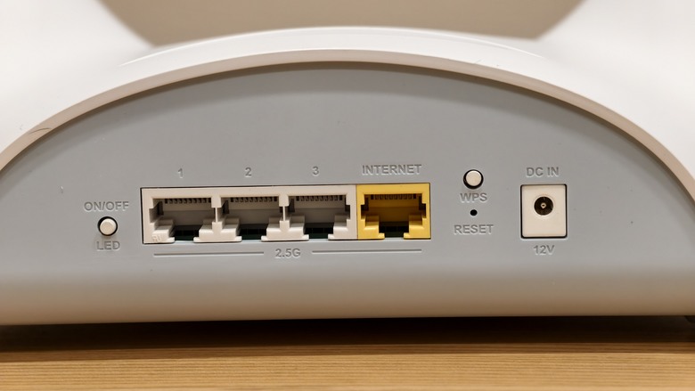 超美型Wi-Fi 7無線路由器，D-Link M95 AQUILA PRO AI開箱試用