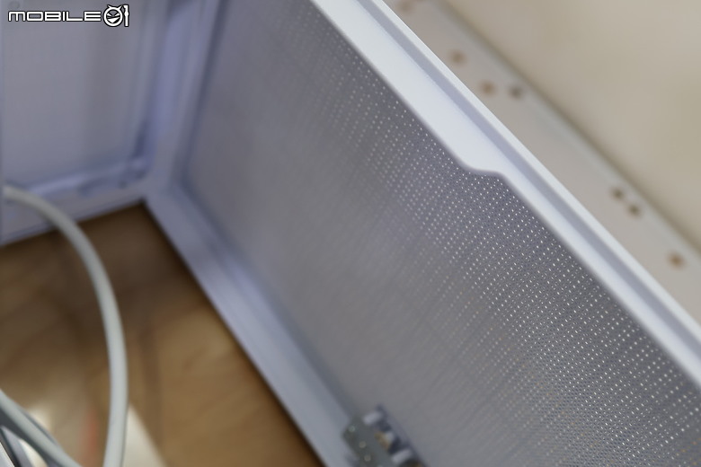 點我看大圖 視博通 SA185 簡約網狀 M-ATX 千元 Type C 機殼