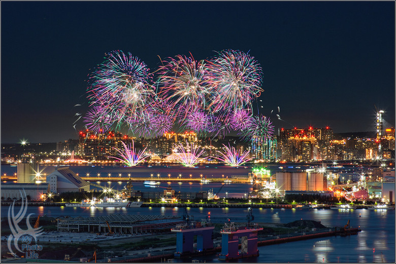 2025淡水漁人碼頭仲夏繽紛樂煙火秀．三部曲《情人之橋》