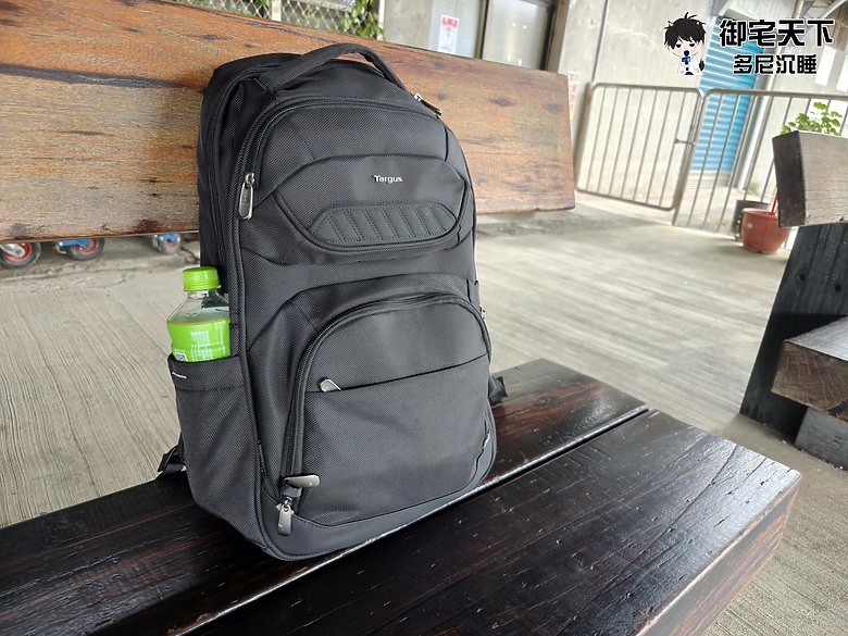 點我看大圖 開箱|【Targus 泰格斯】Legend IQ EcoSmart 15-16 吋 22L 防盜後背包 TSB705 - 大容量收納,兼顧便攜與實用性之作!