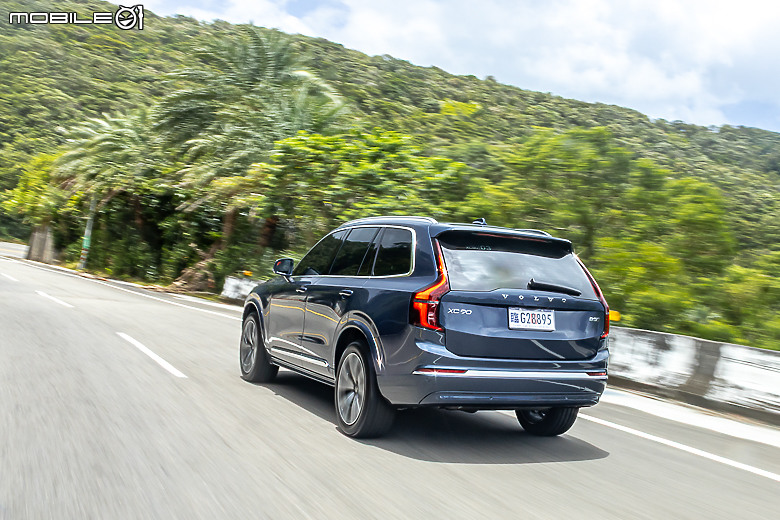 Volvo 小改款 XC90 B5 Plus 試駕|披上時尚外衣、融入科技元素,利劍重磨再戰一回!