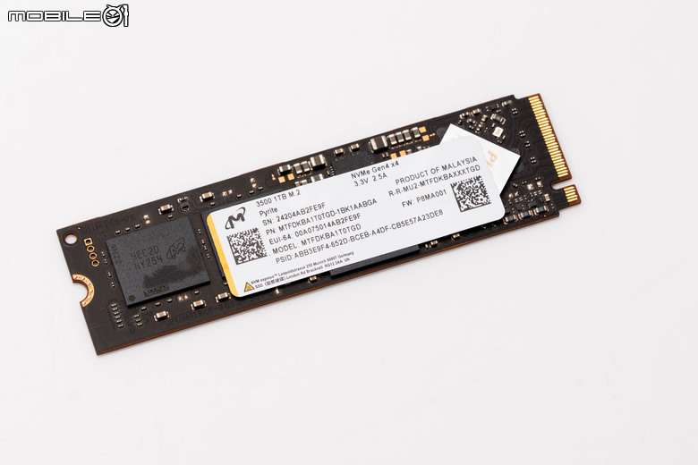 ASUS NUC 15 Pro Plus 開箱實測 在小巧體積內具備記憶體／SSD 擴充能量