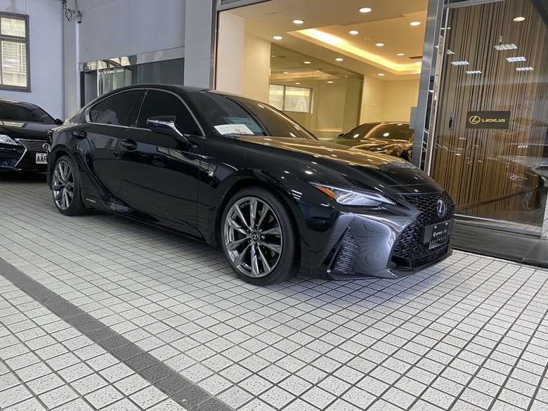 LEXUS IS通病 及 原廠消極及不專業態度
