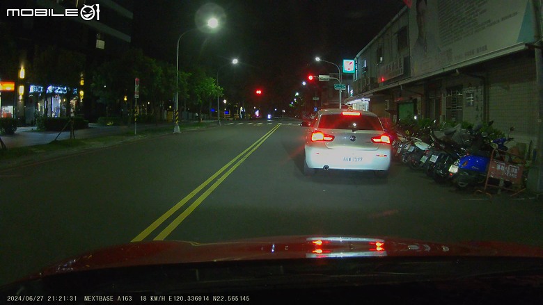 點我看大圖 行車記錄器的規格高低跟影片品質未必正相關,以NEXTBASE A163為例