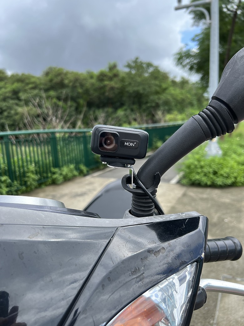15年老勁戰裝行車記錄器?MOIN MT550S真的好簡單