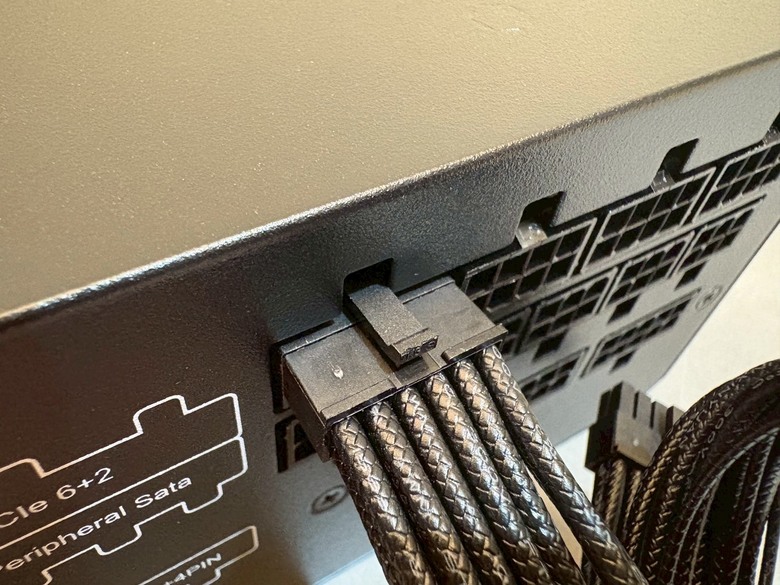 「金石之策，堅如磐石」COUGAR GR850 ATX 3.1 金牌全模組 電源供應器 產品體驗 心得分享