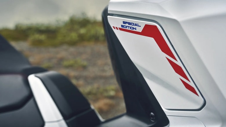 【海外快訊】2026 Honda X-ADV正式發表，Special Edition 經典冒險三色塗裝登場。