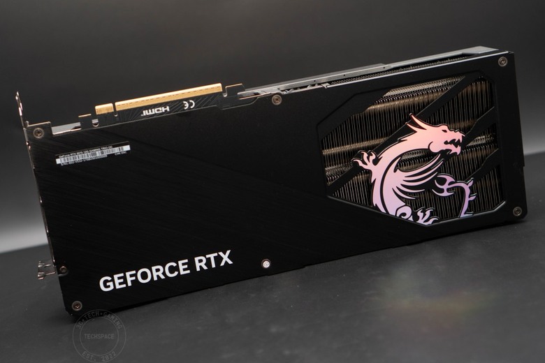 MSI GeForce RTX 5070 12G GAMING TRIO OC 開箱評測 | 霸氣流線龍魂傳承、4K 門檻輕鬆跨過