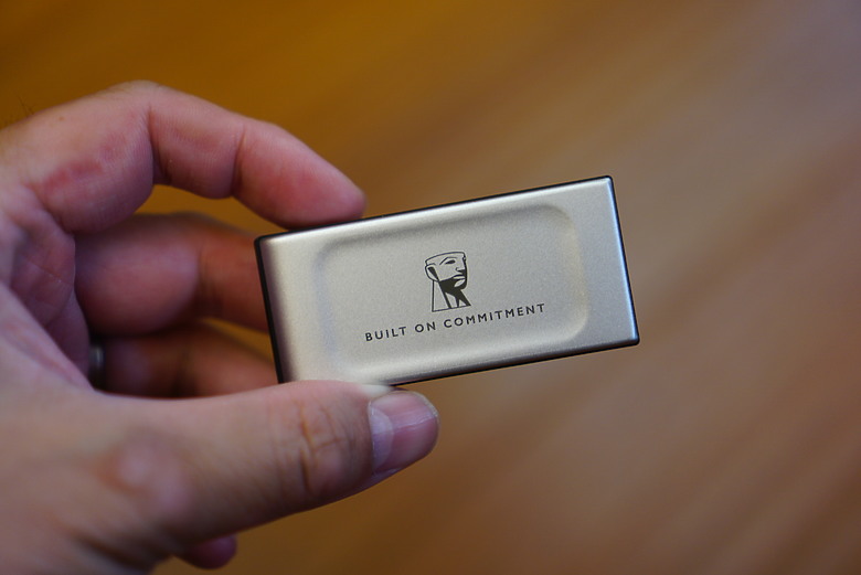 Kingston XS2000 外接式固態硬碟 iPhone外接使用心得