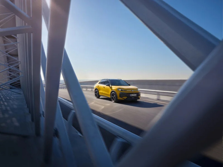 油車仍是現階段的銷售寄託!Volkswagen推出第二代 T-Roc,以科技質感為改款優先!