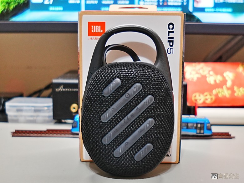 【盲狙先生傳98】JBL CLIP 5 加入好市多專賣！ | 可攜式防水藍牙喇叭再進化！機身更堅固、音質更清晰、推力更強、支援App設定！