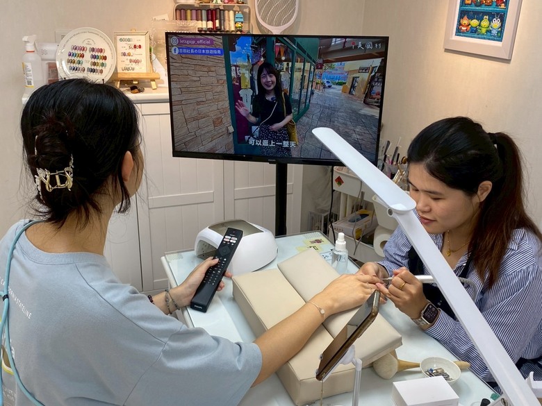 分享電視立架組合 飛利浦32PHH6509｜小資美甲店好用升級