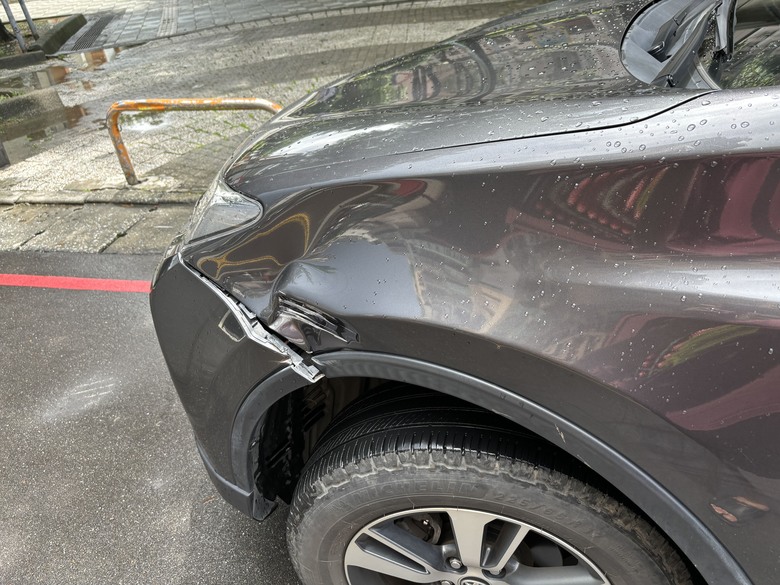 汽車Tokyo 葉子板的問題請大大幫我估一下