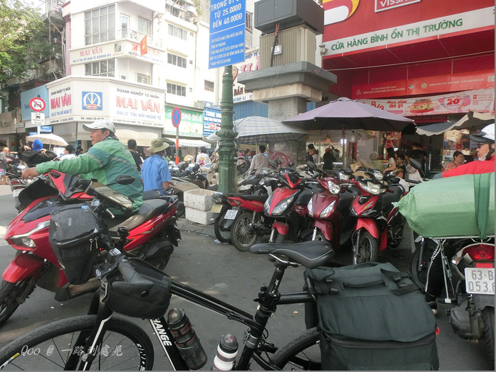 點我看大圖 一路到處晃---越南單車日誌 (渡輪過河、再渡海到「頭頓市」)