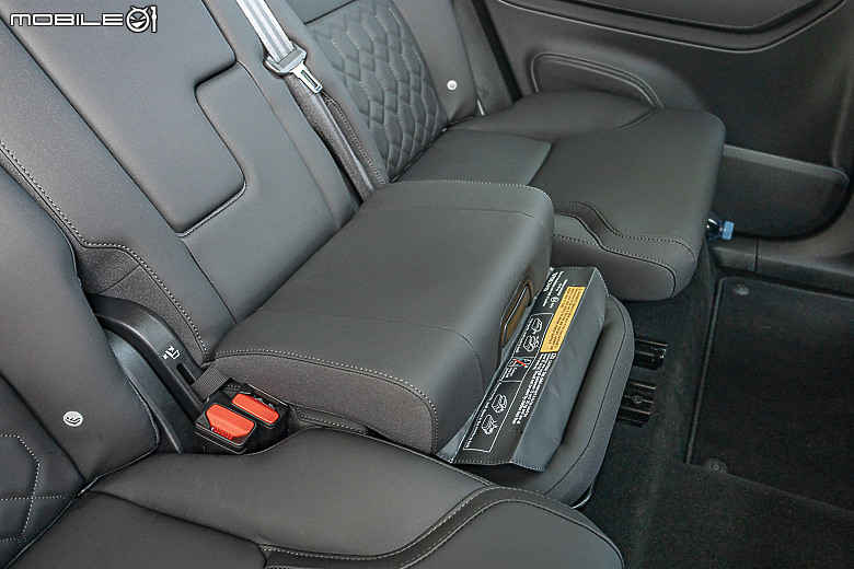 Volvo 小改款 XC90 B5 Plus 試駕｜披上時尚外衣、融入科技元素，利劍重磨再戰一回！