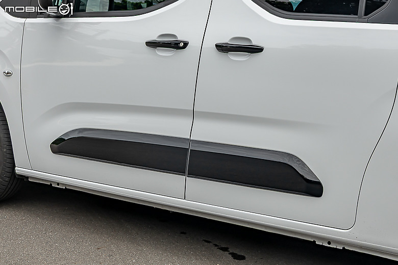 Opel Combo Life Premium 試駕｜挾德藝美學登台參戰，啟七座 MPV 瑜亮之爭！