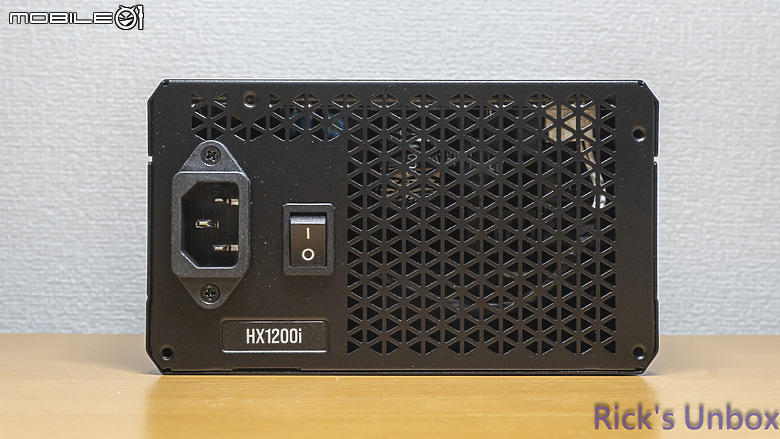 【開箱】海盜船旗艦白金電源升級 | CORSAIR HX1200i PLATINUM