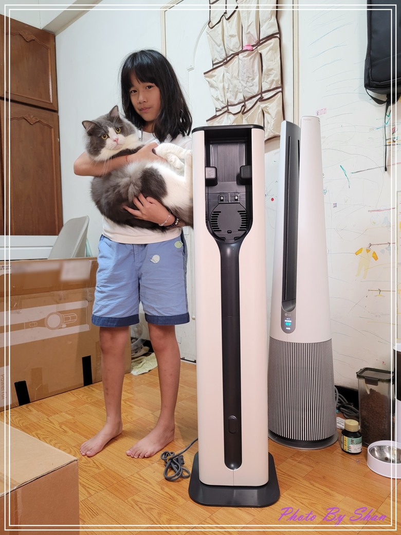 暑假家庭好幫手-LG A9X-Steam 乾濕全能無線吸塵器-All in one一台搞定吸塵、拖地再加自動集塵,真是好神器!!