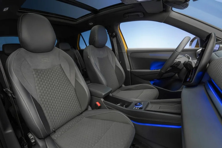 油車仍是現階段的銷售寄託!Volkswagen推出第二代 T-Roc,以科技質感為改款優先!