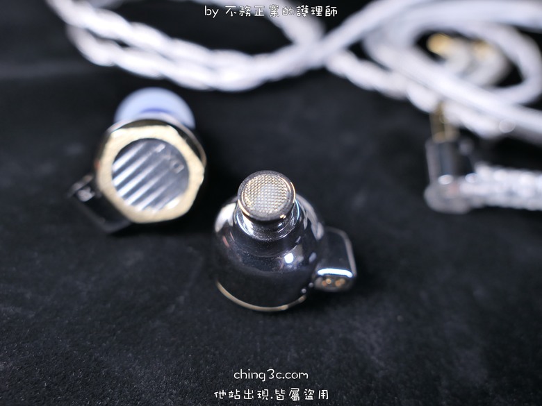 LETSHUOER 鑠耳 DX1 入耳式耳機：穩定平衡有素質的好聲音,搭配新穎時尚優質外型 | 鑠耳工藝與成熟度的最佳展現！