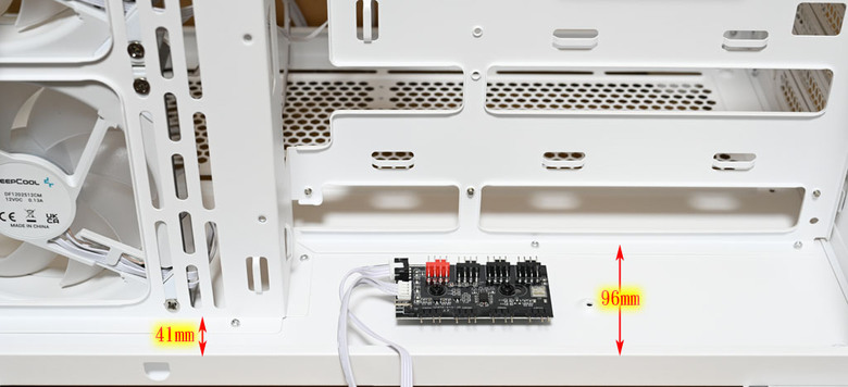 點我看大圖 DEEPCOOL CG530 4F WH機殼開箱