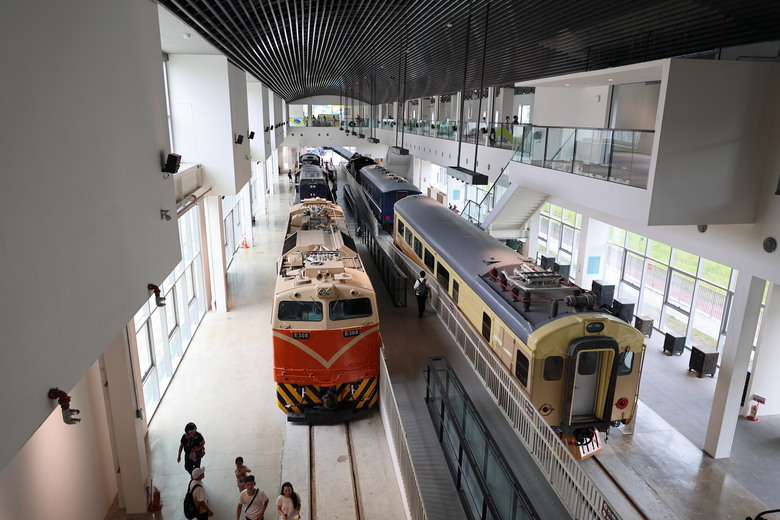 【鐵道與貓的午後漫遊】苗栗火車頭園區遊記