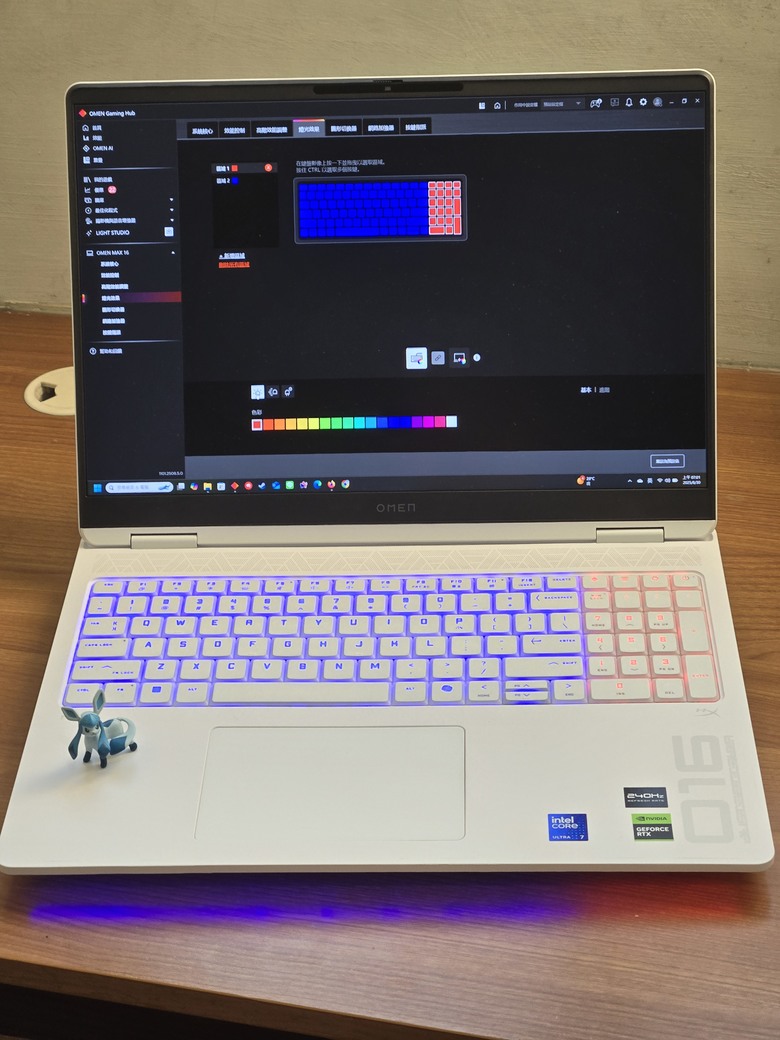 點我看大圖 HP OMEN MAX 16 2025 陶瓷白開箱 & 美國代購 & 舊ASUS G14 2022雜談