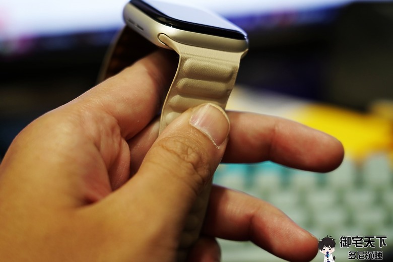 點我看大圖 開箱|TOUGHER Apple Watch Ultra 錶帶磁吸款 - 錶面大小 42-49 mm 都適用,PU 皮加磁吸設計之作!