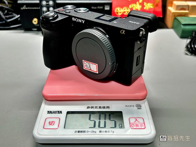 【盲狙先生傳100】SONY a6700M 被小惡魔推坑篇 | SEL18135 KIT鏡+SEL16F2.8,街拍、旅遊一次到位的入門機首選