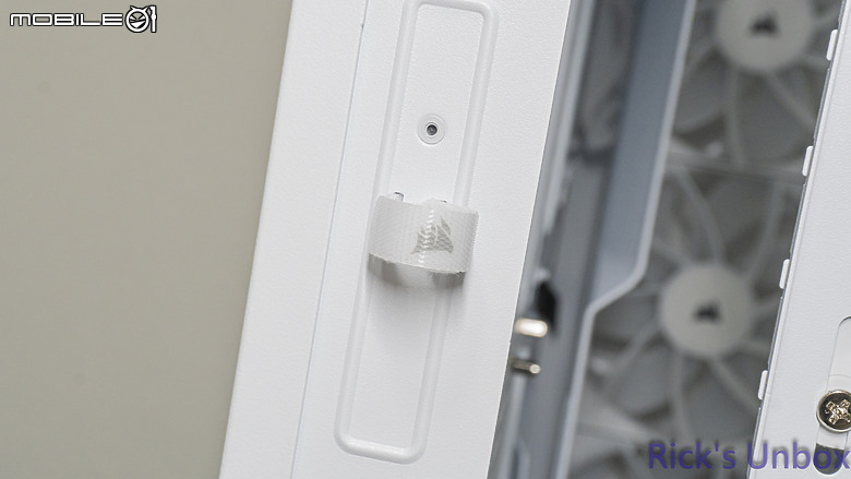【開箱】高模組化頂級中塔機殼 | CORSAIR FRAME 5000D RS ARGB WHITE