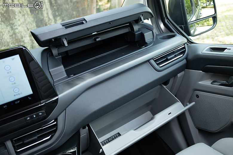 Ford Tourneo Custom 福特旅行家長途試駕｜化身包車司機，來場一日南投小旅行！