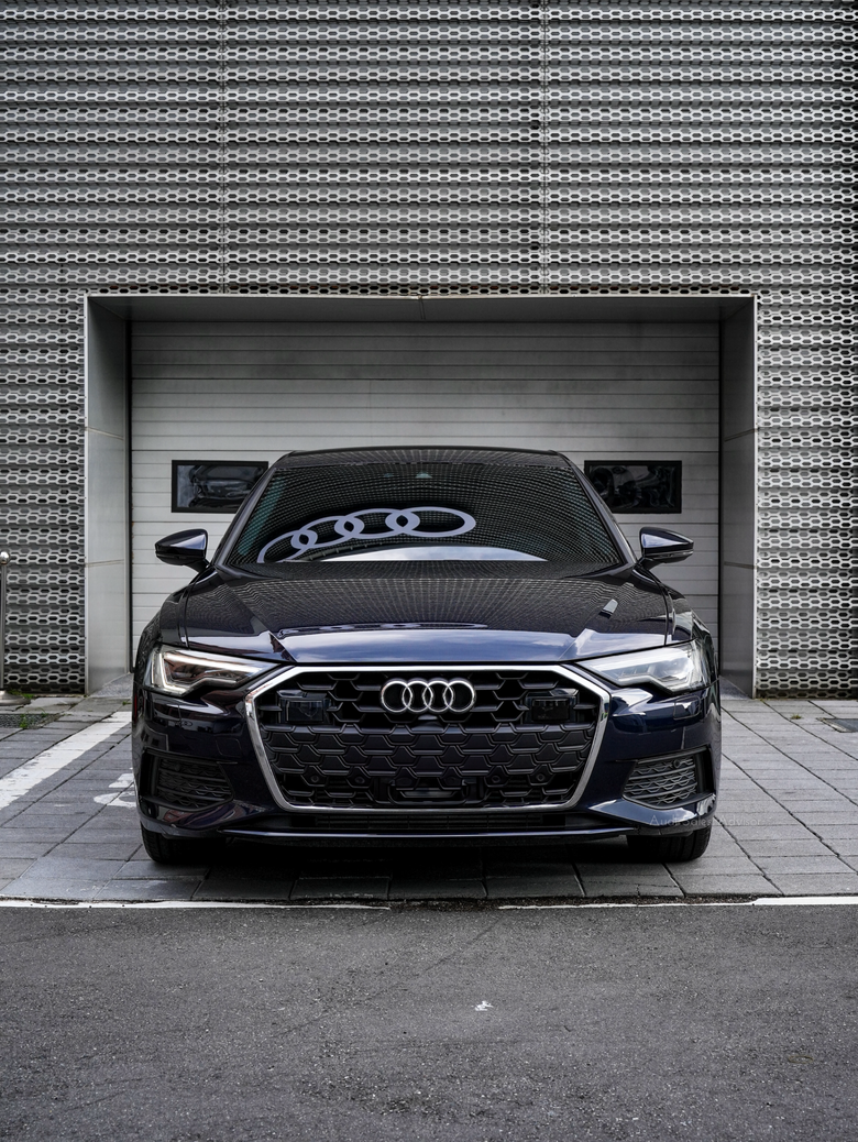 交車分享｜Audi A6 Sedan 40 TFSI｜金屬無垠藍 Firmament Blue 5U