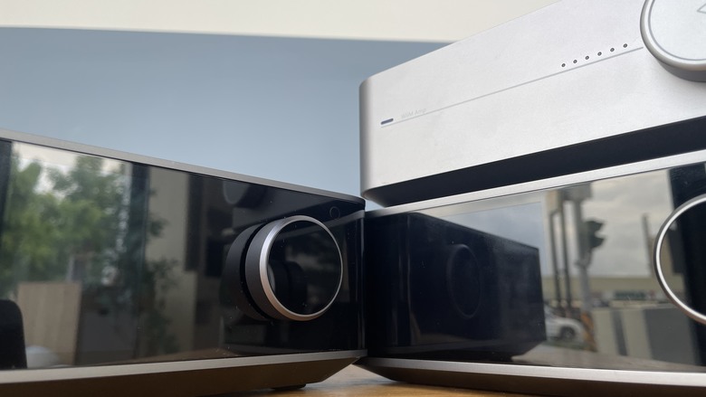 【阿洪開箱中】實測 Wiim Amp Ultra 串流擴大機 搭配 Klipsch 600M書架喇叭 — 可能在房間實現 電競與劇院雙修?