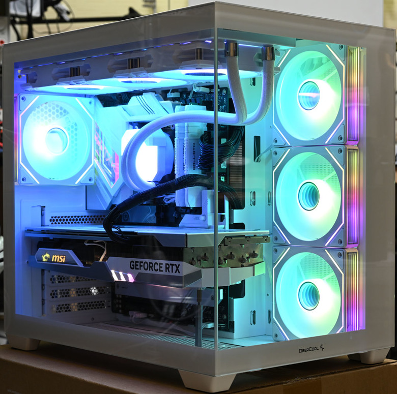 點我看大圖 DEEPCOOL CG530 4F WH機殼開箱
