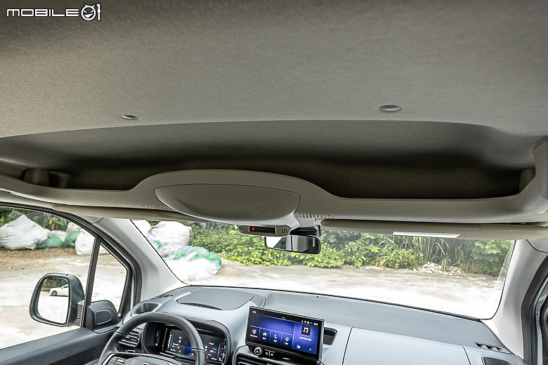Opel Combo Life Premium 試駕｜挾德藝美學登台參戰，啟七座 MPV 瑜亮之爭！
