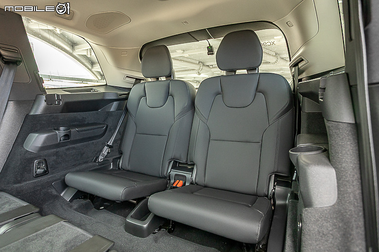 Volvo 小改款 XC90 B5 Plus 試駕｜披上時尚外衣、融入科技元素，利劍重磨再戰一回！