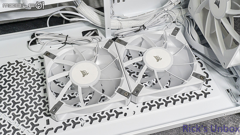 【開箱】高模組化頂級中塔機殼 | CORSAIR FRAME 5000D RS ARGB WHITE