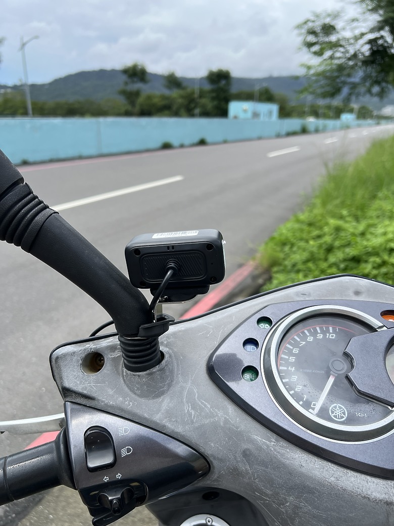 15年老勁戰裝行車記錄器?MOIN MT550S真的好簡單