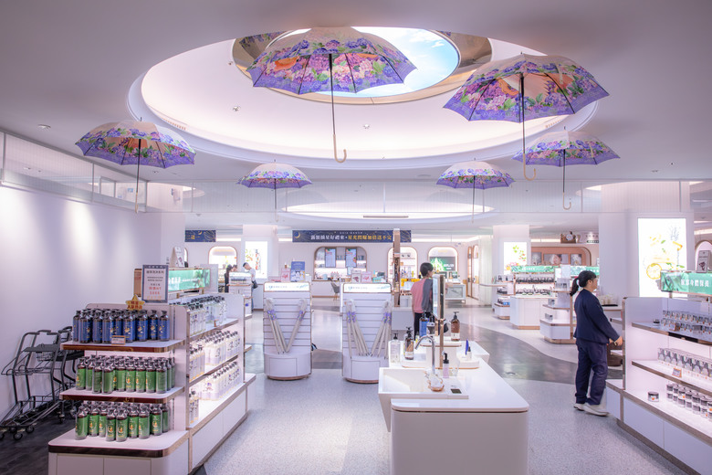 點我看大圖 蓋婭莊園、丸聚星球、老楊方塊酥觀光工廠、永光故事屋、蕭老師火雞肉飯 景點美食一次打包