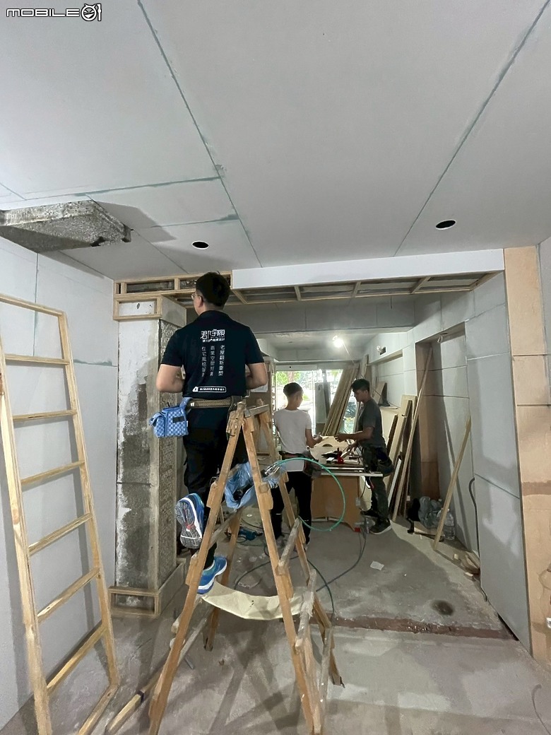 【開箱】高雄老屋翻新 讓工作效率翻倍★室內明亮溫馨