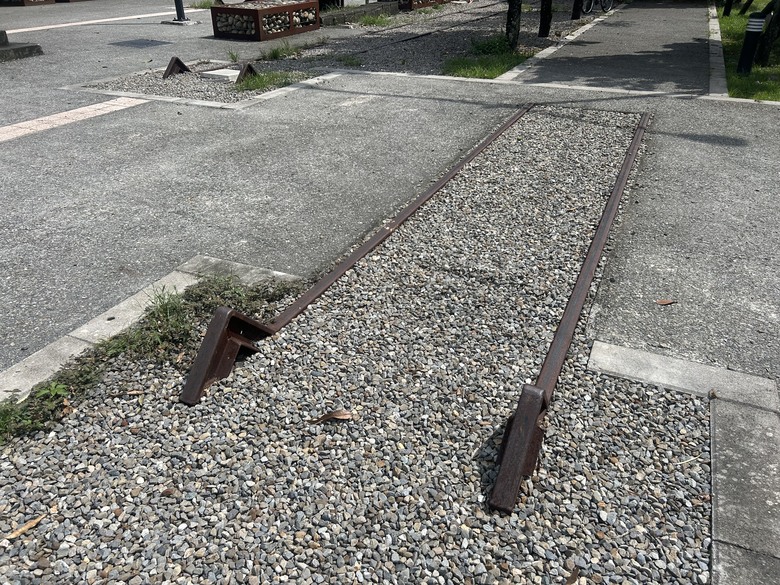 騎遊台灣「最冷清的車站」-石 榴