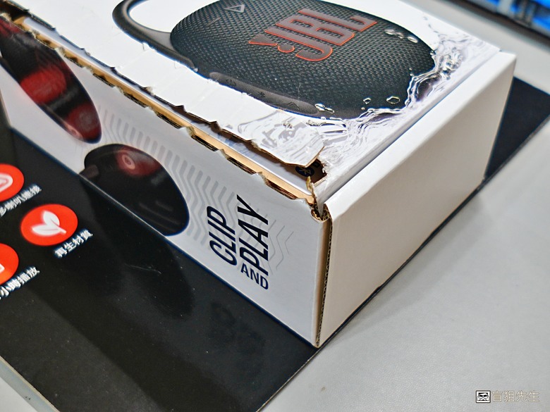 【盲狙先生傳98】JBL CLIP 5 加入好市多專賣! | 可攜式防水藍牙喇叭再進化!機身更堅固、音質更清晰、推力更強、支援App設定!