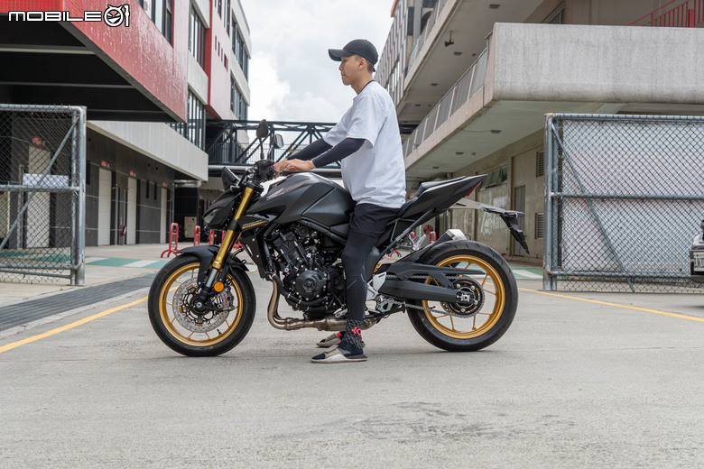 Honda CB1000 Hornet SP賽道試駕｜黑金配色低調奢華，Öhlins懸吊加持