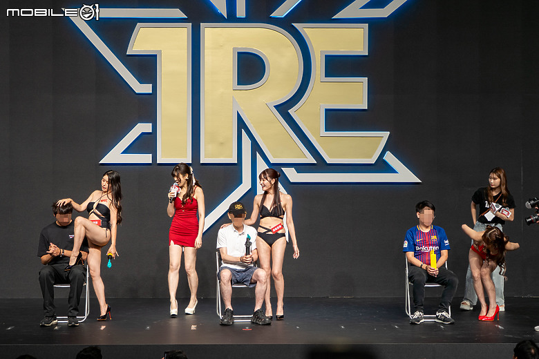 2025 TRE 台北國際成人展直擊｜近百位人氣 AV 女神同台爭艷，盛況火辣福利全開！