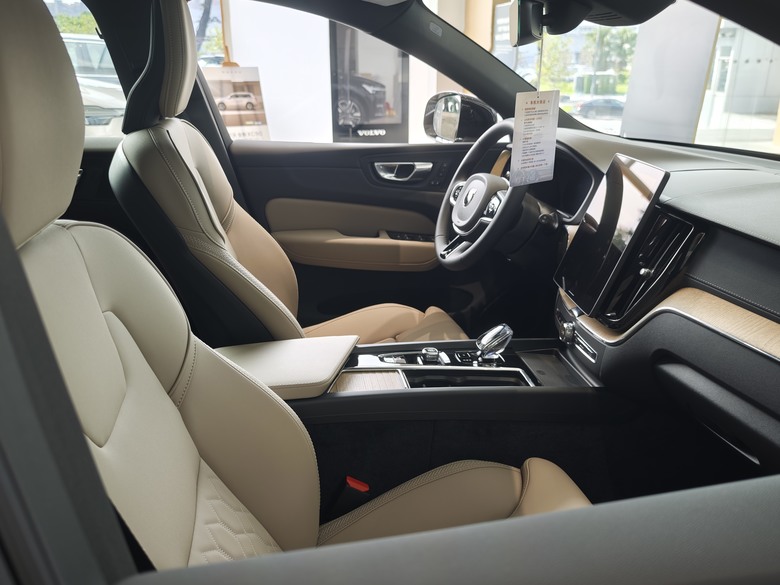 全台素人第一人 Part III - All New XC60試乘/試駕心得分享