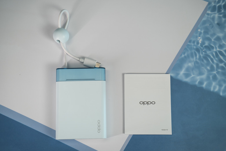 點我看大圖 【開箱測試】OPPO 22.5W能量果凍快充行動電源 10000mah 外觀亮眼 適合蘋果用戶