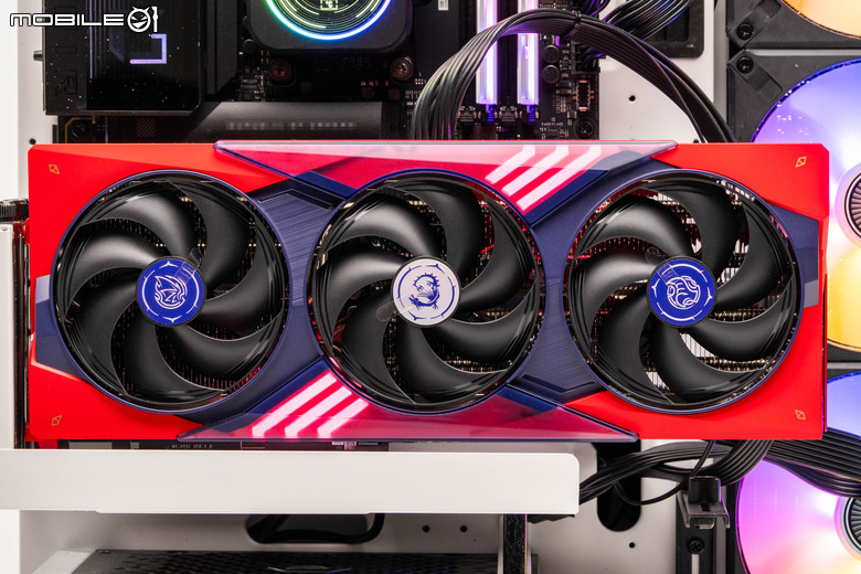 微星 GeForce RTX 5070 Ti 16G MLG Edition 魔龍姬版本顯示卡開箱 以獨特艷紅設計賦予火熱性能