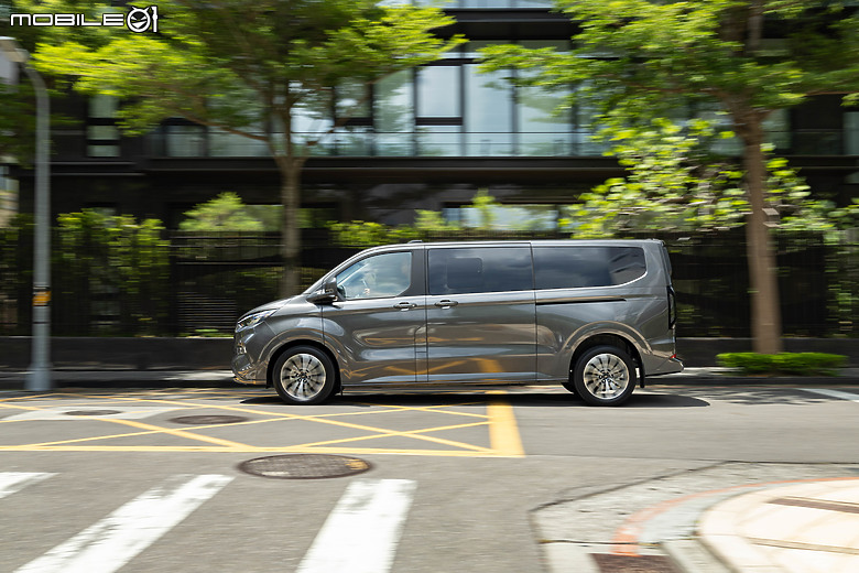 Ford Tourneo Custom 福特旅行家長途試駕｜化身包車司機，來場一日南投小旅行！