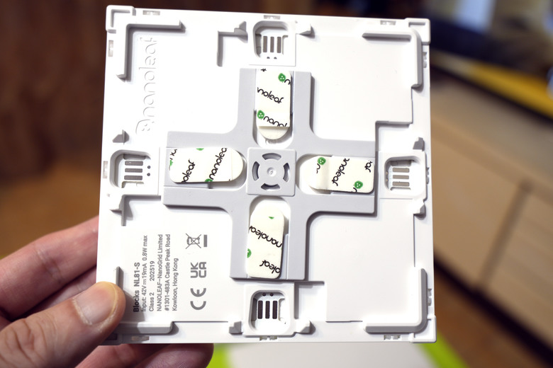 【開箱！】智慧拼接方塊燈 - Nanoleaf Blocks - 拼出自己的專屬氛圍燈！